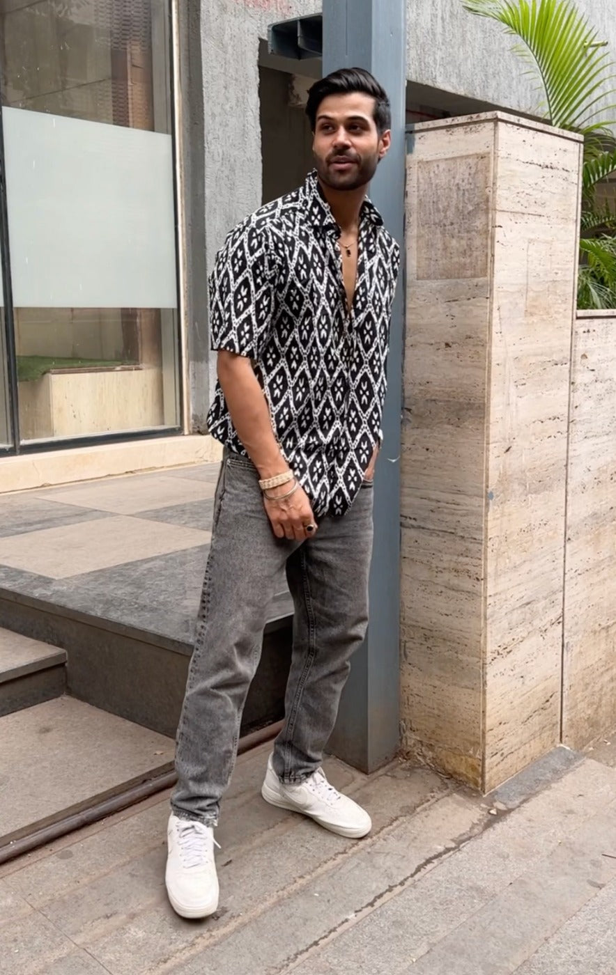 Drop Shoulder Ikat Print Oversized Shirt for Men XXL