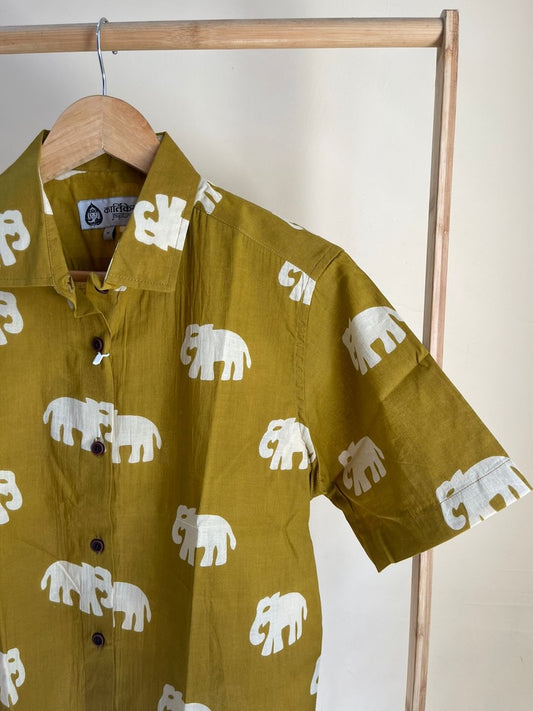 Classic Bold Elephant Print Half Sleeve Shirt for Women