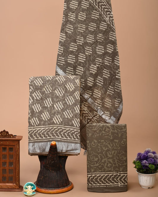 Bagru Handblock linen suit set with Zari border