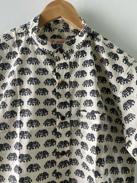 Small Elephant Print Cotton Shirt For Mens -Black