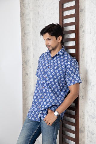 Blue Motif Print Classic Cotton Indigo Half Shirt for Men