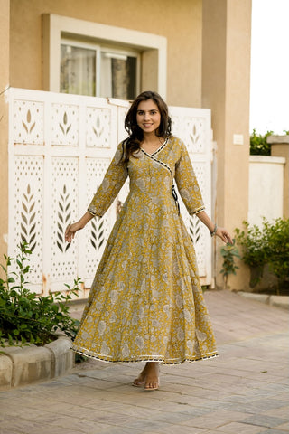 Anarkali kurti Set with Gota lace