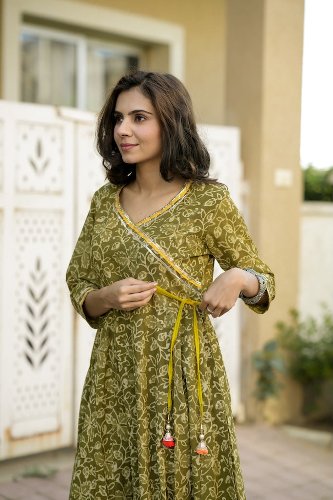 Anarkali kurti Set with Gota lace