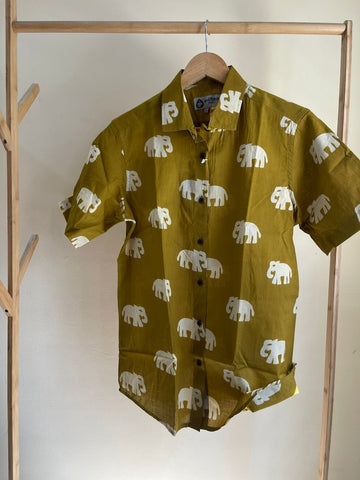 Classic Bold Elephant Print Half Sleeve Shirt for Women