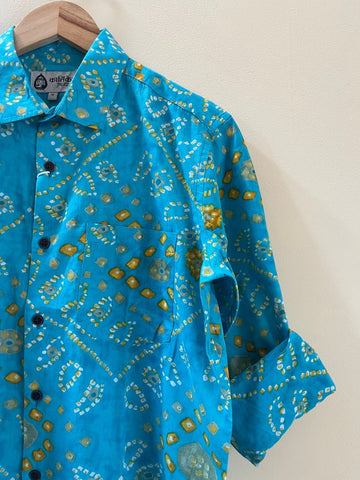 Traditional Turquoise Bandhani Print F/S Shirt for Men - Festive Edit
