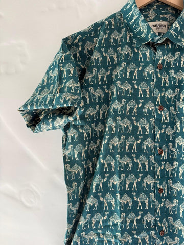 Traditional Camel Print Cotton Short Sleeve Shirt for Men