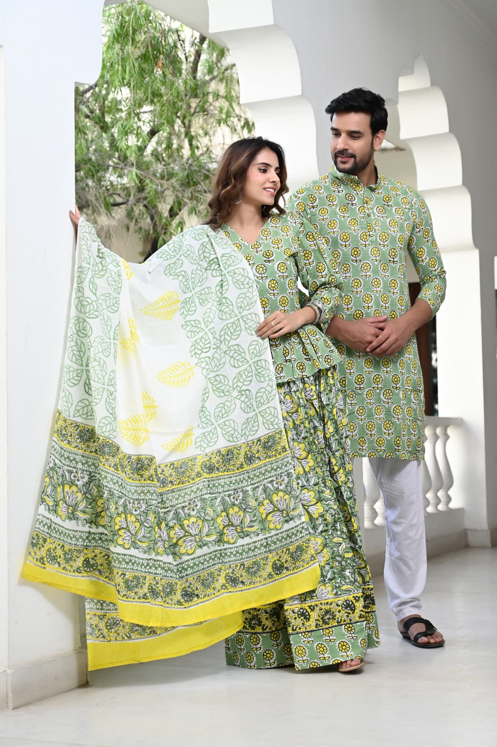 COUPLE-LEHENGA-KURTA (13)