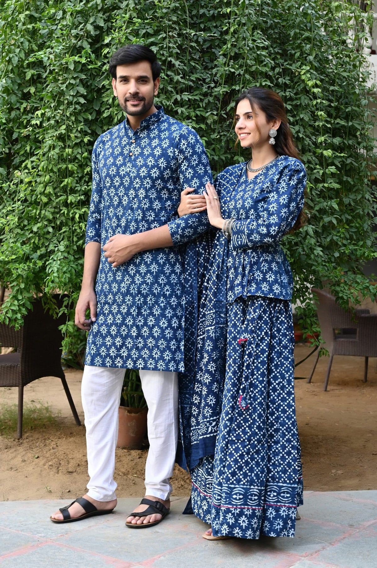 COUPLE-LEHENGA-KURTA (3)