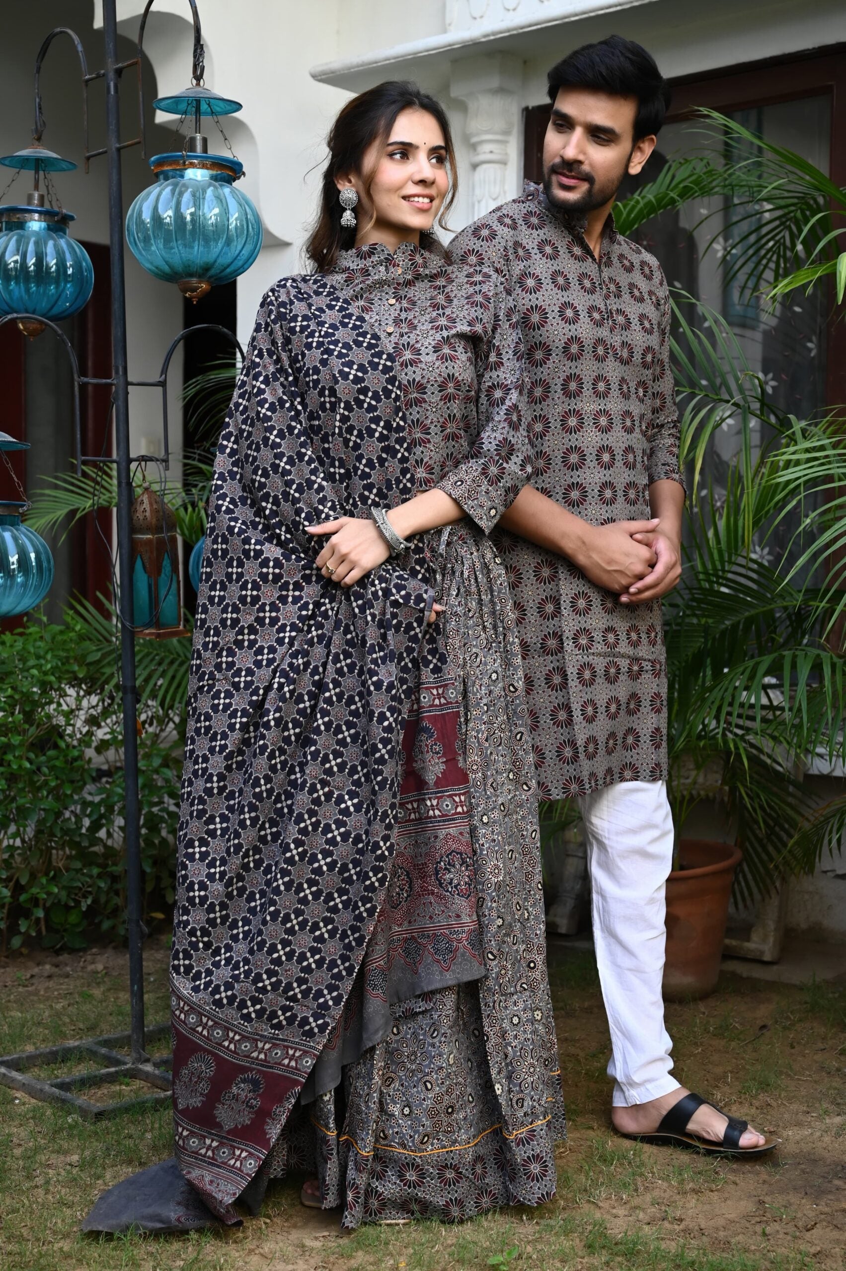 COUPLE-LEHENGA-KURTA (93)