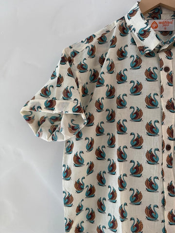 Cute Swan Print Cotton Half Sleeve Shirt for Men
