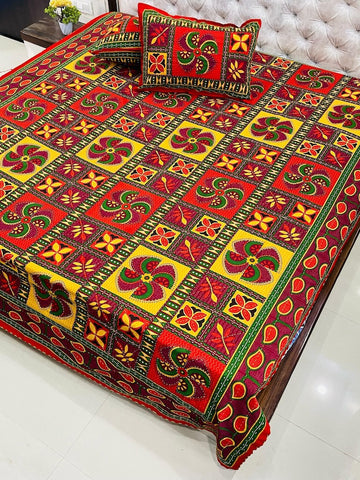 Traditional Kantha Work Double King Size Bedsheet with 2 Zipped Pillow Cover