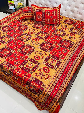 Traditional Kantha Work Double King Size Bedsheet with 2 Zipped Pillow Cover
