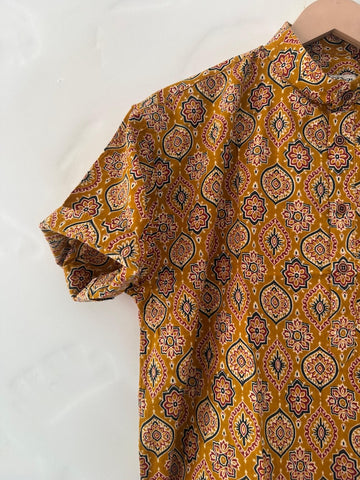 Kalamkari Print Half Sleeve Cotton Short Kurta for Men