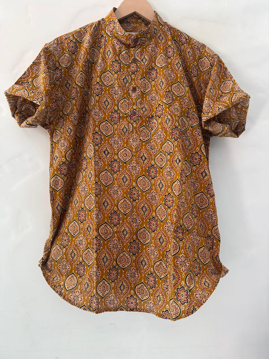 Kalamkari Print Half Sleeve Cotton Short Kurta for Men