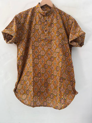 Kalamkari Print Half Sleeve Cotton Short Kurta for Men