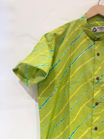 Lehariya Print Half Sleeve Cotton Shirt for Men - Mandarin