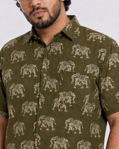 Olive Green Classic Elephant Print Half Sleeve Plus Size Shirt for Men