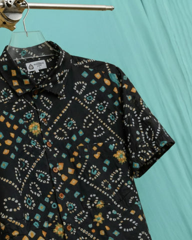 Cotton Black Half Sleeve Bandhej Shirt for Men