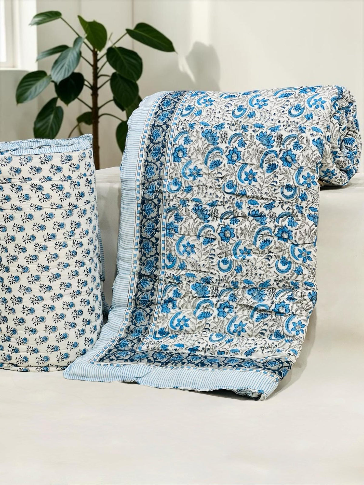 HANDCRAFTED PREMIUM JAIPURI BLOCK DOUBLE BED HAND QUILT ( RAZAI )