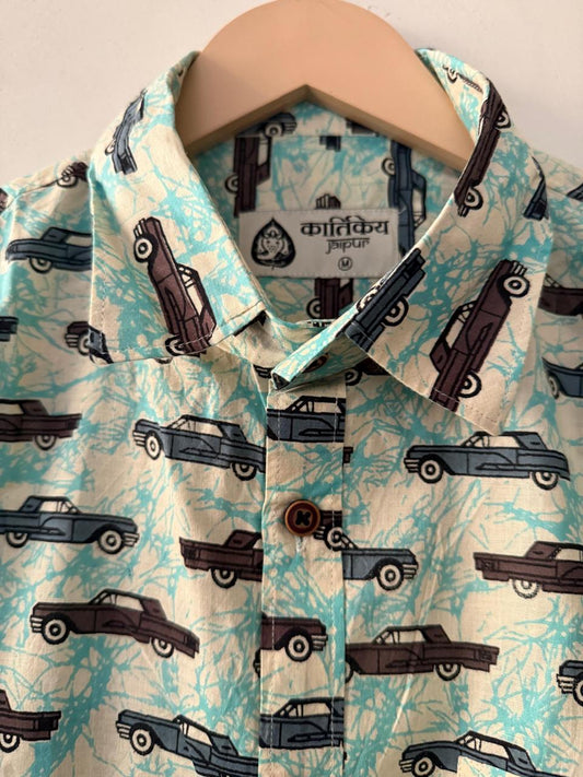 Vintage Car Men's Half Sleeves Cotton Shirt