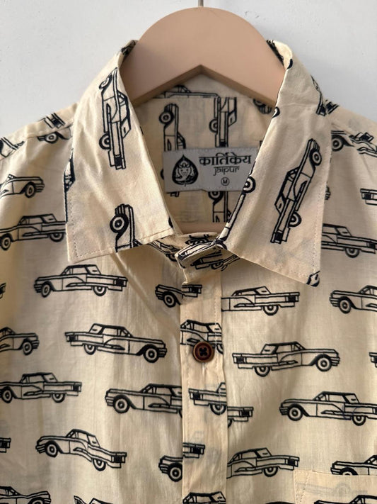 Vintage Car Men's Half Sleeves Cotton Shirt