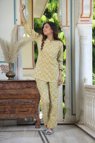 women collection of night suit set