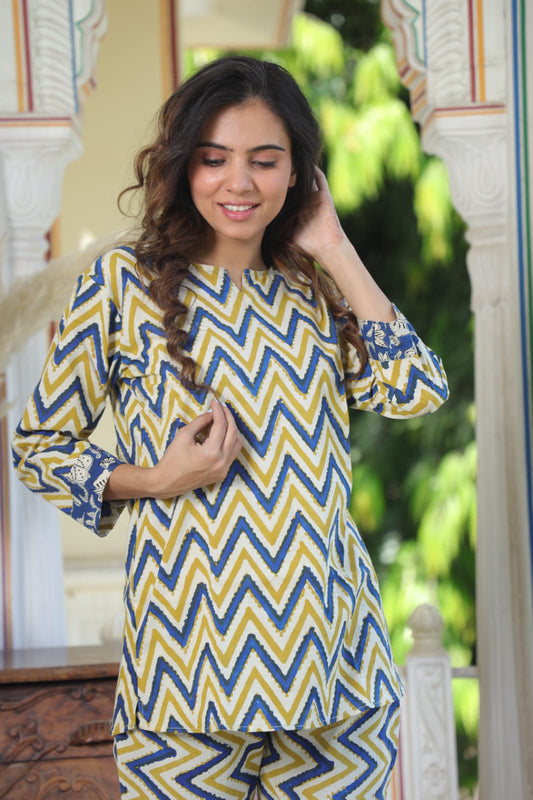 women collection of night suit set