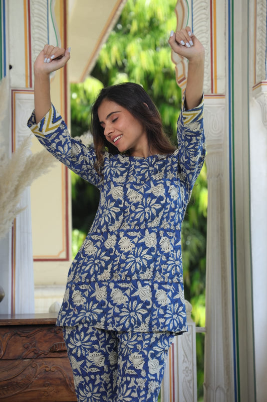 women collection of night suit set