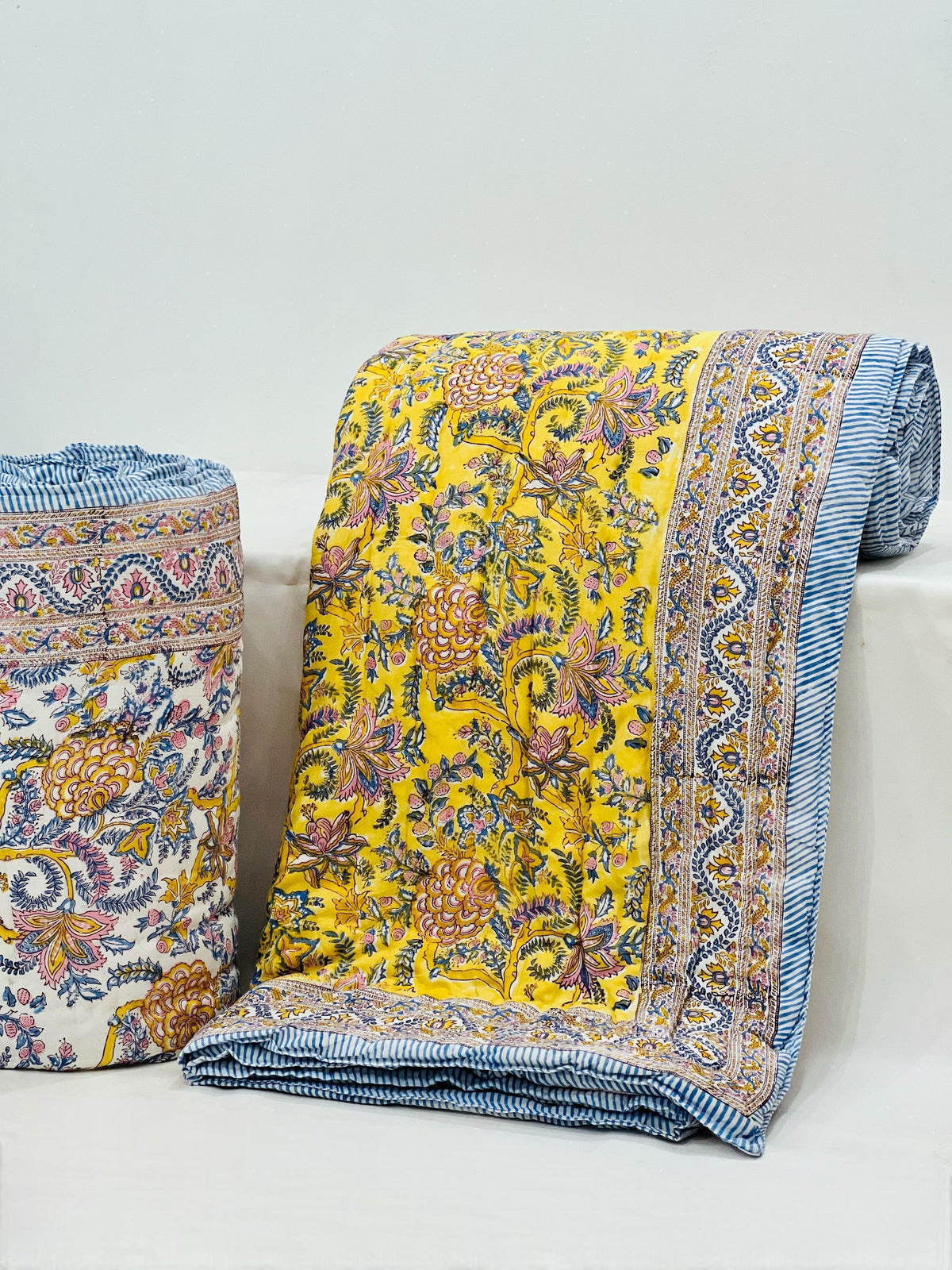 PREMIUM JAIPURI BLOCK DOUBLE BED HAND QUILT ( RAZAI ) 90X108