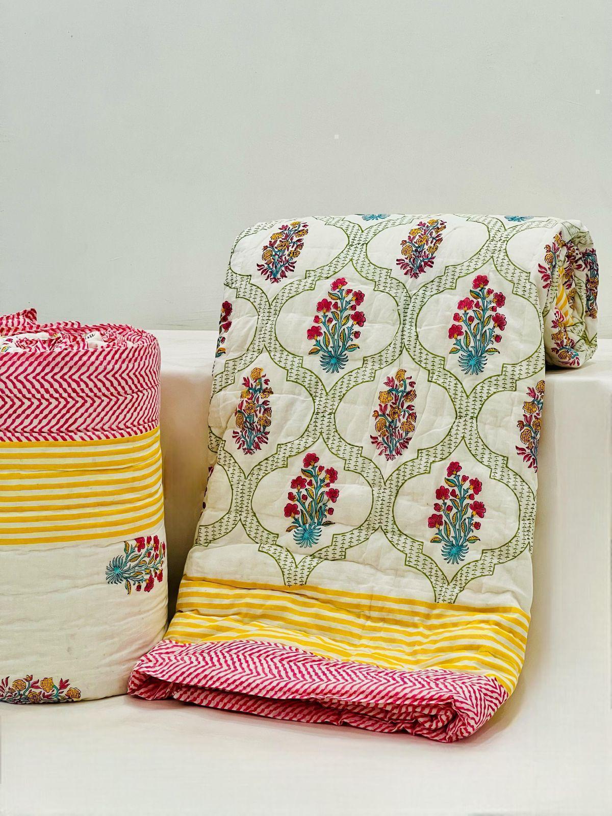 PREMIUM JAIPURI BLOCK DOUBLE BED HAND QUILT ( RAZAI ) 90X108