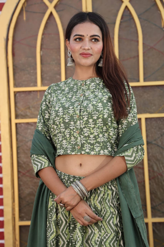 Bagru Printed top & Skirt With Mulmul Dupatta in Blue