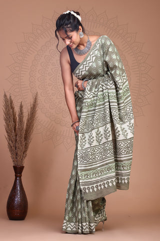 Floral Print Cotton Mulmul Sarees