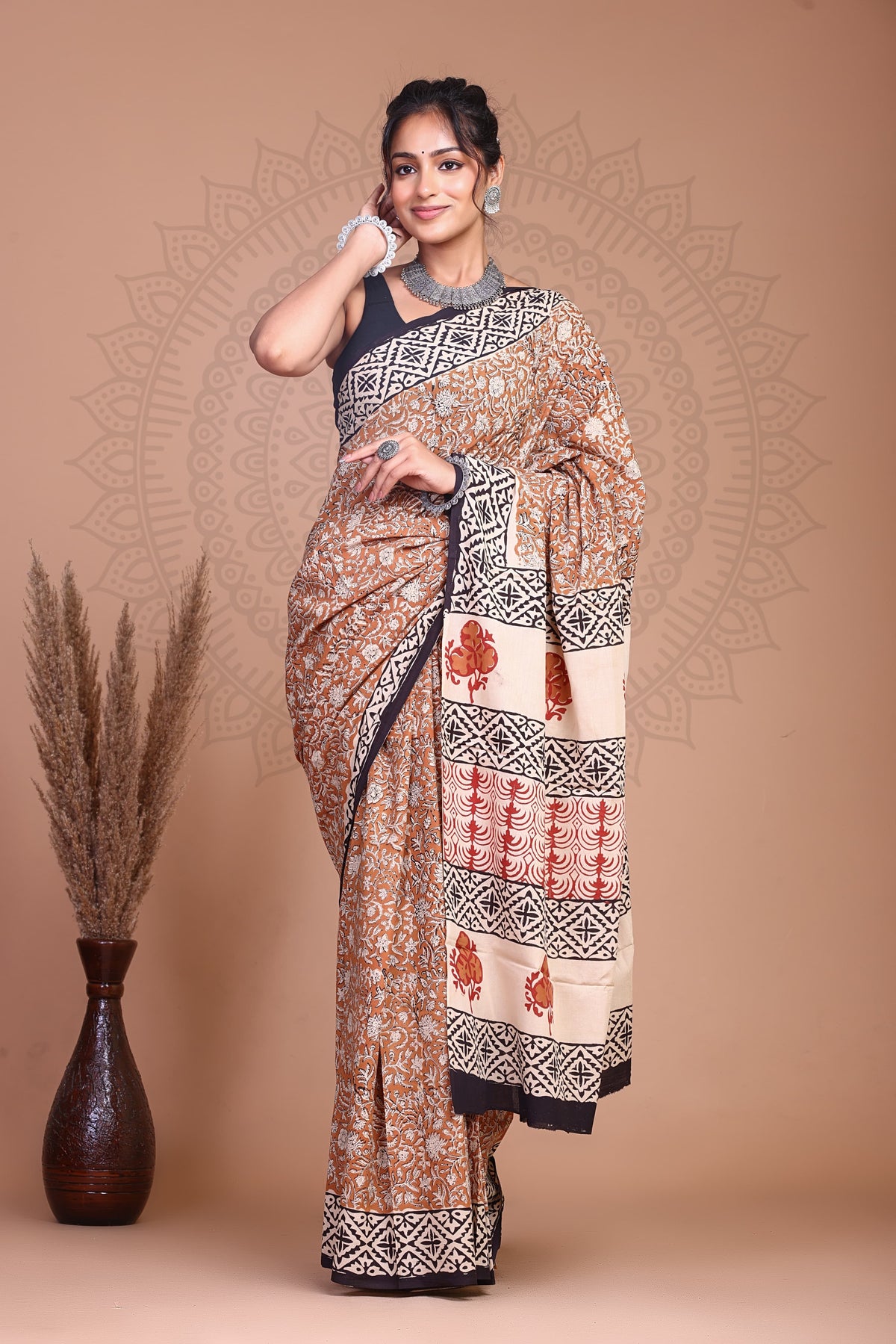 Floral Print Cotton Mulmul Sarees