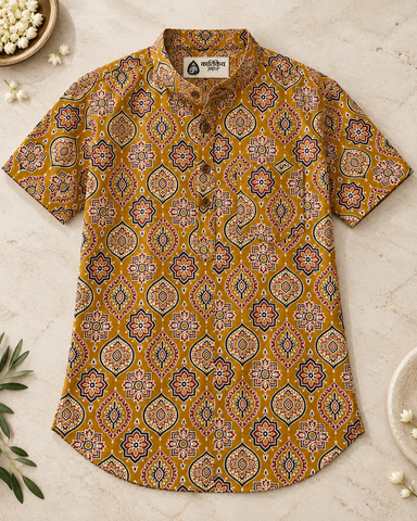 Kalamkari Print Half Sleeve Cotton Short Kurta for Men